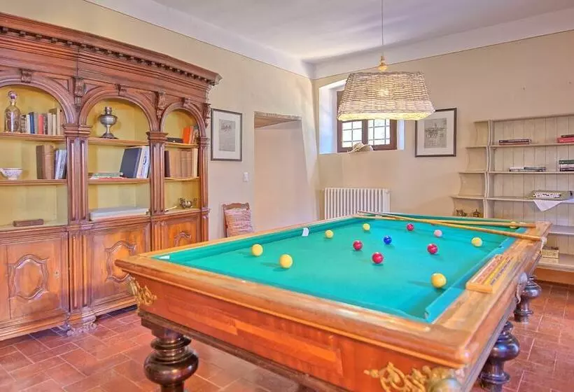 اقامتگاه Inviting 6 Bed House In Brindisi