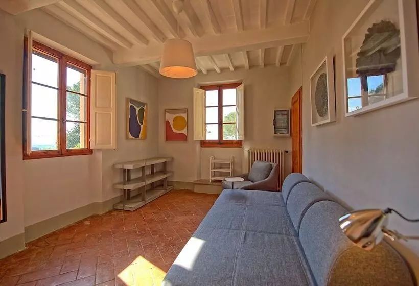 اقامتگاه Inviting 6 Bed House In Brindisi