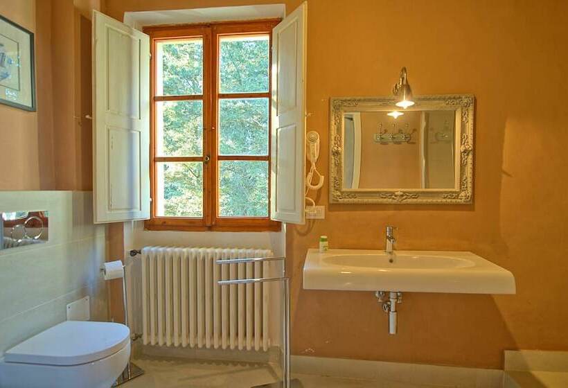 اقامتگاه Inviting 6 Bed House In Brindisi