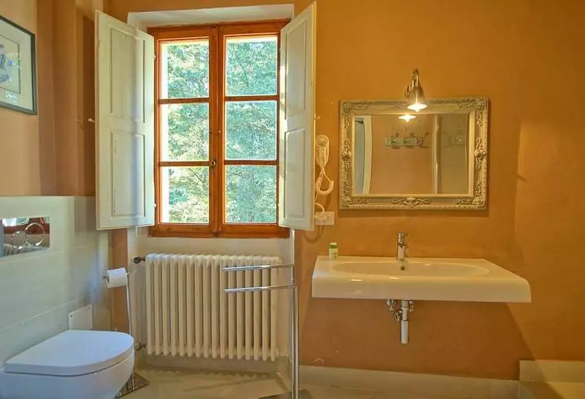 اقامتگاه Inviting 6 Bed House In Brindisi