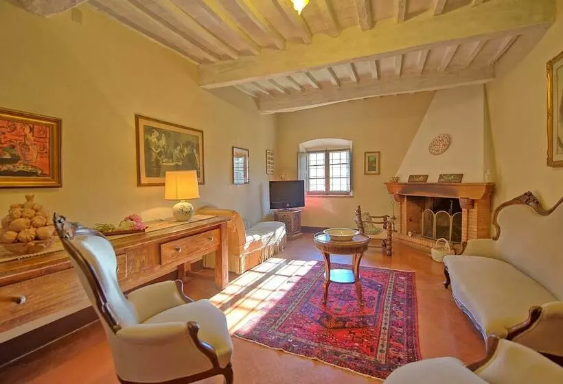 اقامتگاه Inviting 6 Bed House In Brindisi