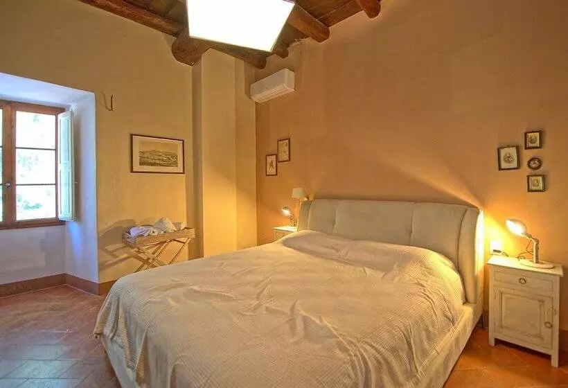 اقامتگاه Inviting 6 Bed House In Brindisi