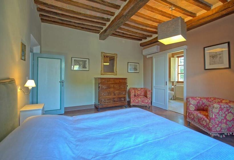 اقامتگاه Inviting 6 Bed House In Brindisi