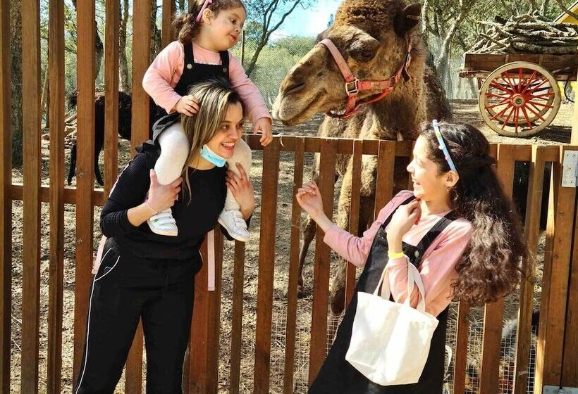 منتجع Natura Fun House & Camping