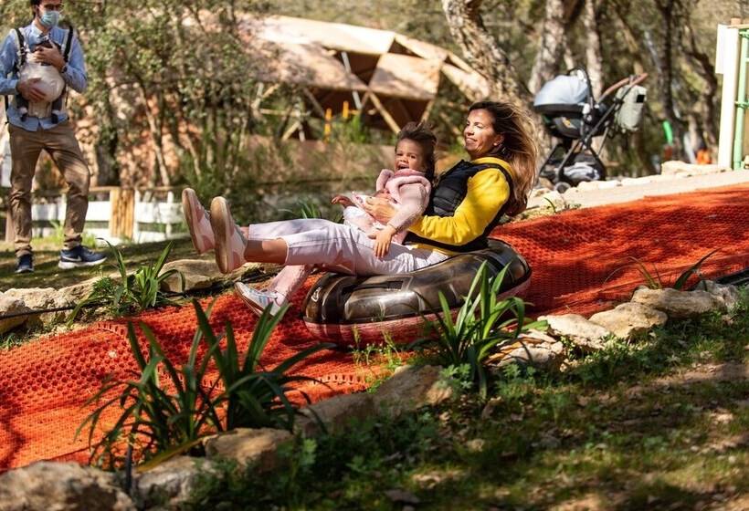 منتجع Natura Fun House & Camping