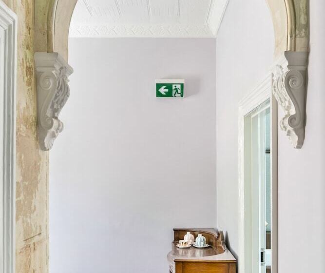 Terminus Hotel Pyrmont