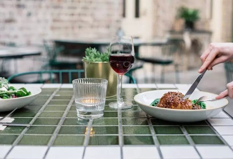 Terminus Hotel Pyrmont