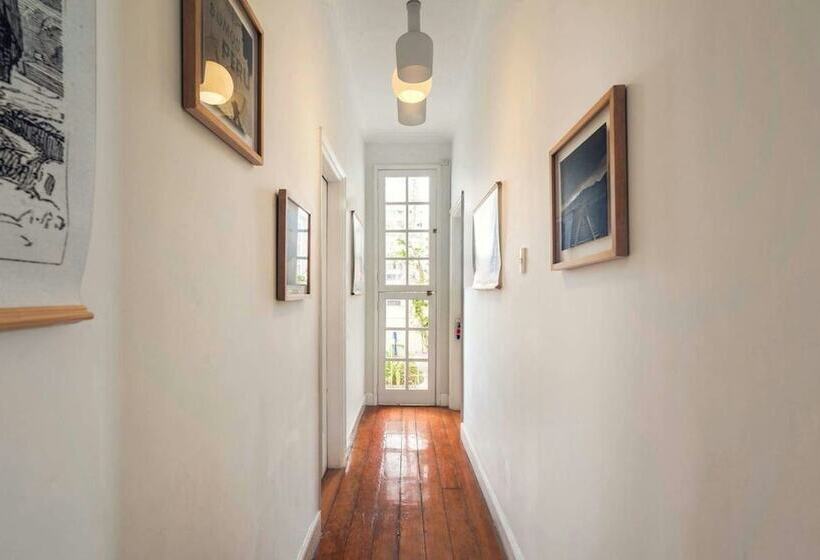 Bed and Breakfast De Autor I