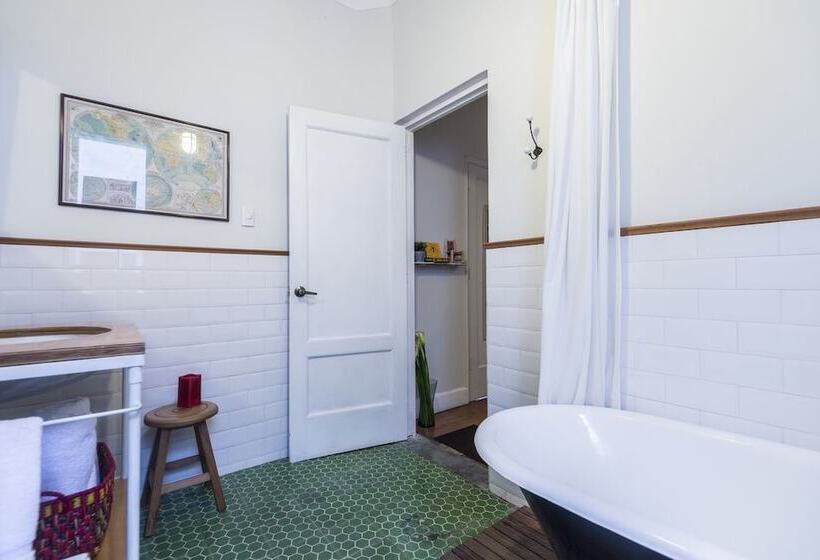 Bed and Breakfast De Autor I