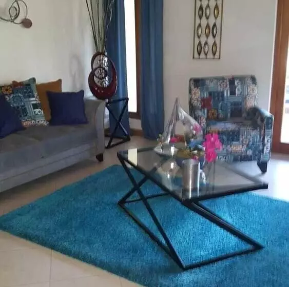 تختخواب و صبحانه Rafjam New Kingston