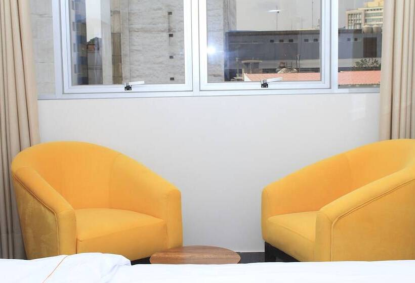 Golden Vox Hotel Suite