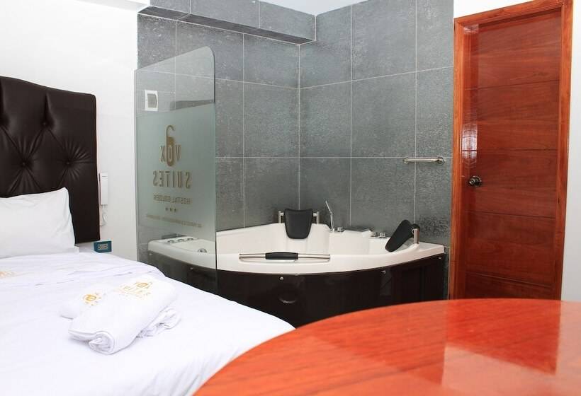 Golden Vox Hotel Suite