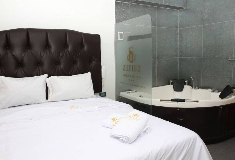 Golden Vox Hotel Suite