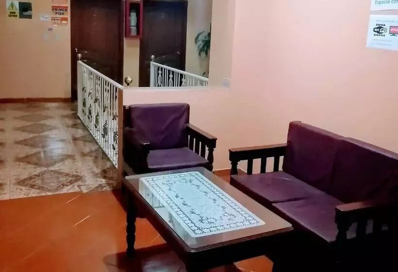 Hostal Gaviota Del Sur Tres