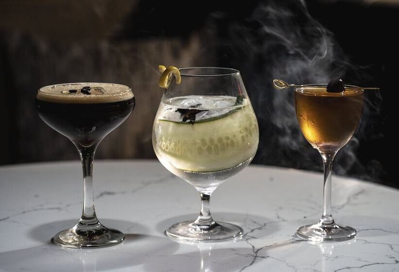 Ac Hotel By Marriott Miami Brickell