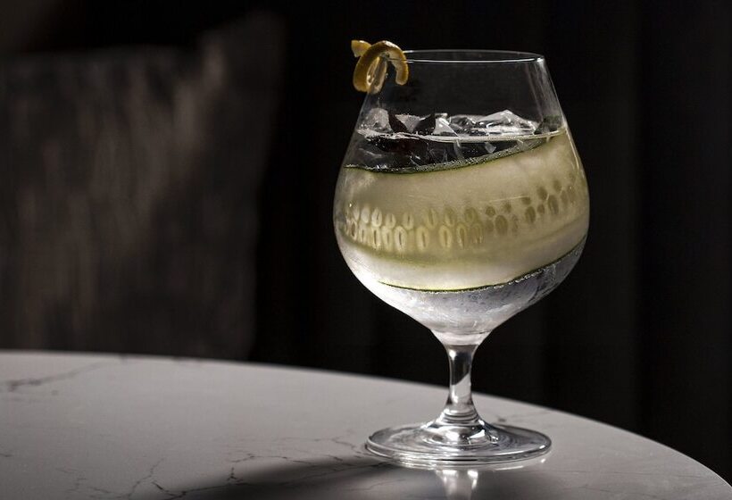 Ac Hotel By Marriott Miami Brickell