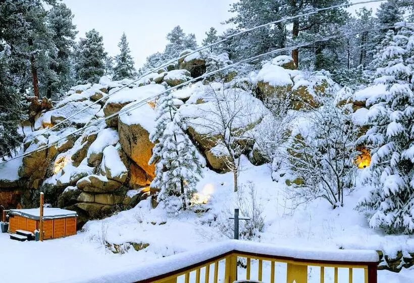 Hotelli Alpen Way Chalet Mountain Lodge