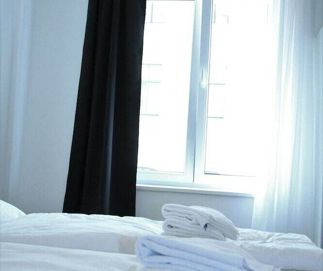 هتل Edelweiss City Apartments State Opera