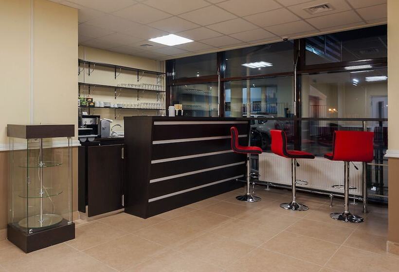 هتل Gostinichny Komplex Ostafyevo