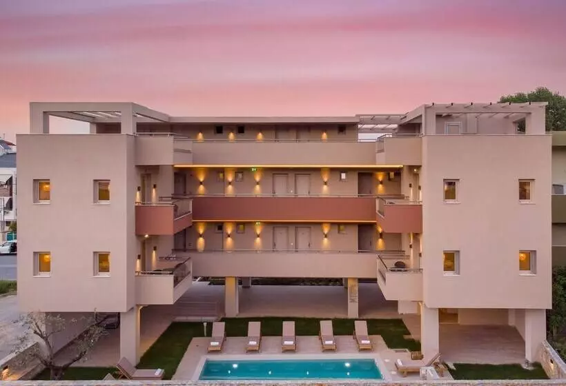 Hotelli Makris Luxury Rooms