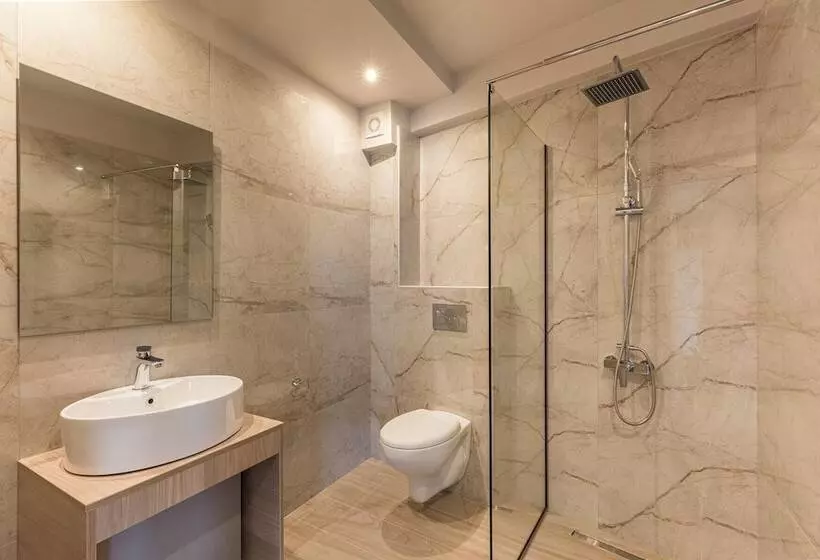 Hotelli Makris Luxury Rooms