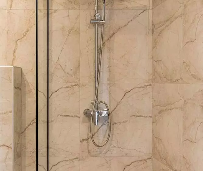 Hotelli Makris Luxury Rooms