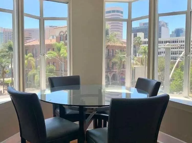 ホテル Metropolitan