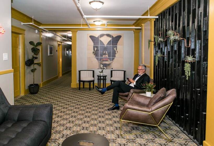 בית מלון כפרי Metropolitan