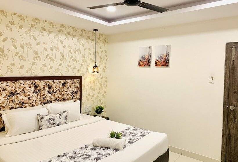 בית מלון כפרי Oak By Signature Airport Zone