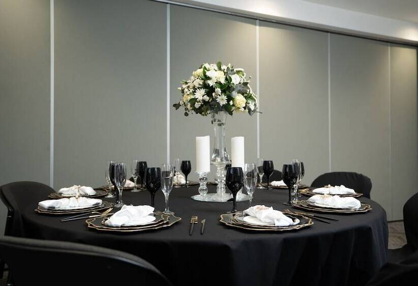 בית מלון כפרי The Capital Mbombela