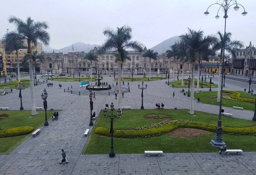 فندق Yaki Hostel