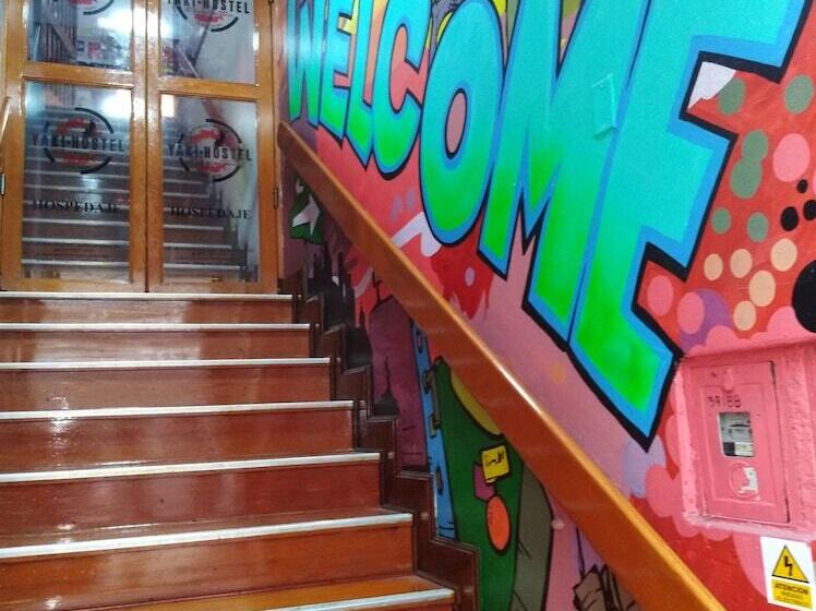 فندق Yaki Hostel