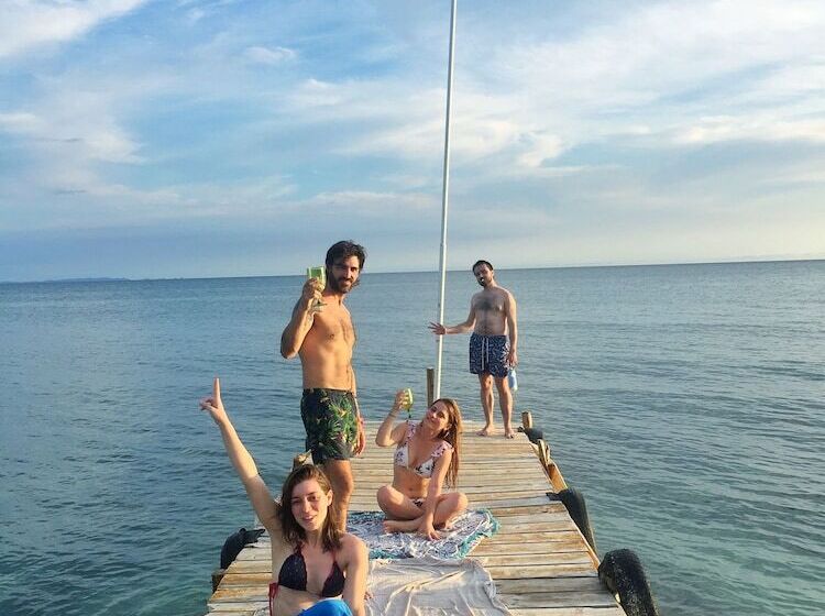 Mistica Island Hostel Isla Palma