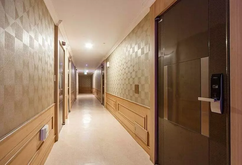 Motelli Gwangju Sangmu Alice Business