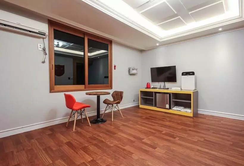 Motelli Gwangju Sangmu Alice Business