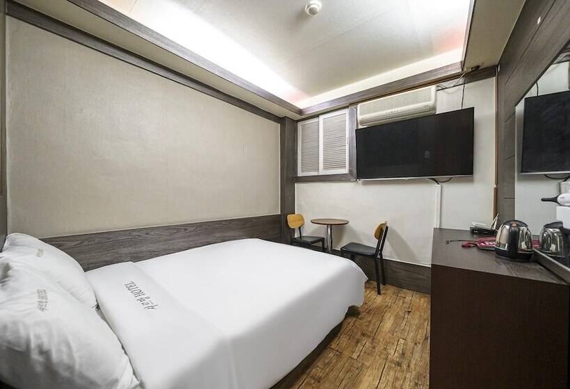 汽车旅馆 Hwagok Charmant