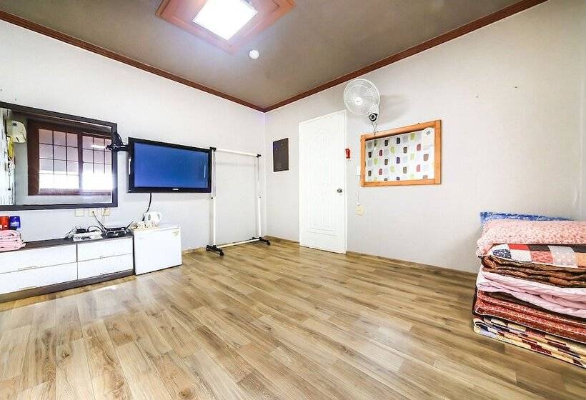 모텔 Ulsan Mugeodong Myeongsung