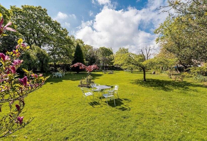 ペンション Crescent House