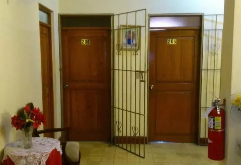 پانسیون Diamonds Hotel Boutique