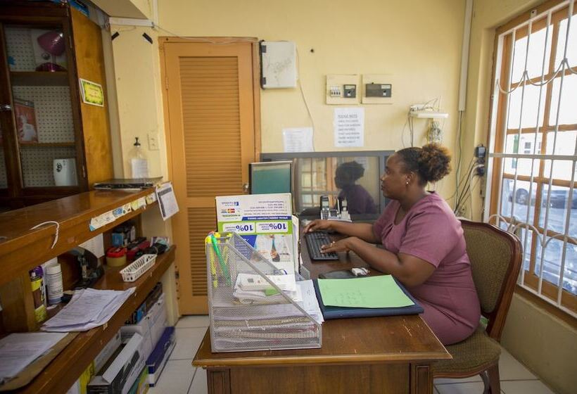 پانسیون Glimbaro's Guest House