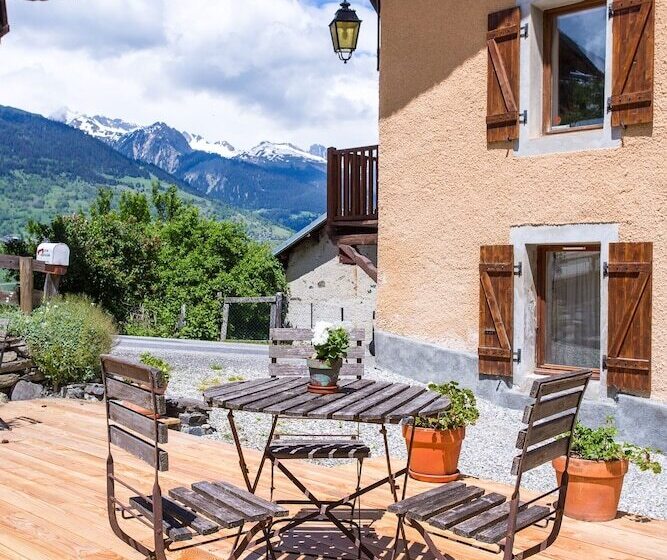 פנסיון Gîte Auberge De Montvilliers