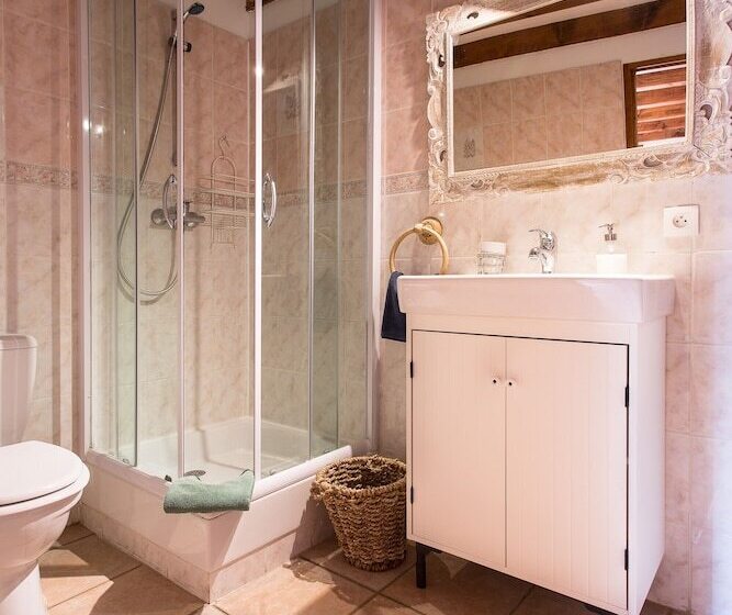 פנסיון Gîte Auberge De Montvilliers