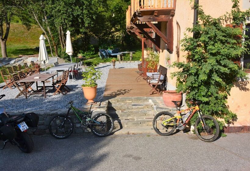 פנסיון Gîte Auberge De Montvilliers