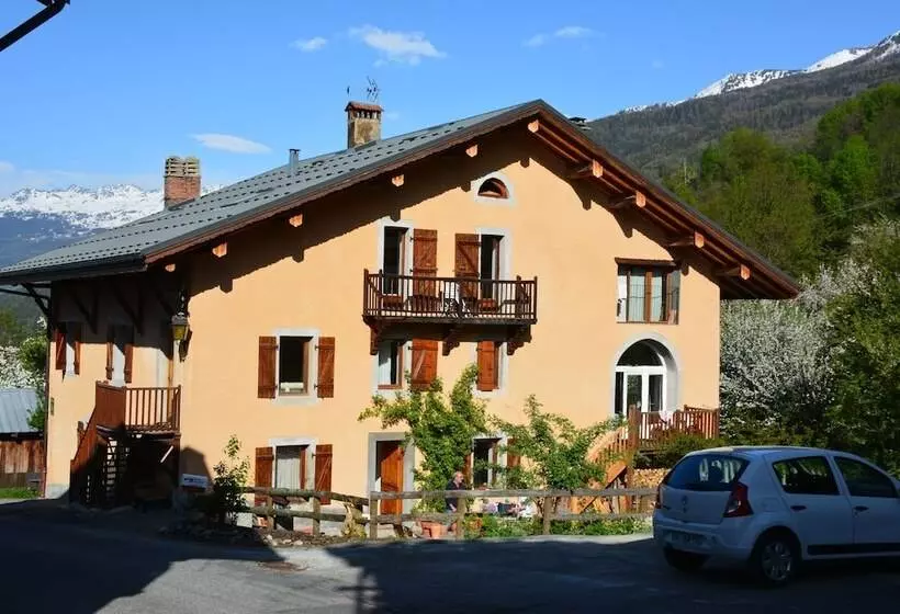 Majatalo Gîte Auberge De Montvilliers