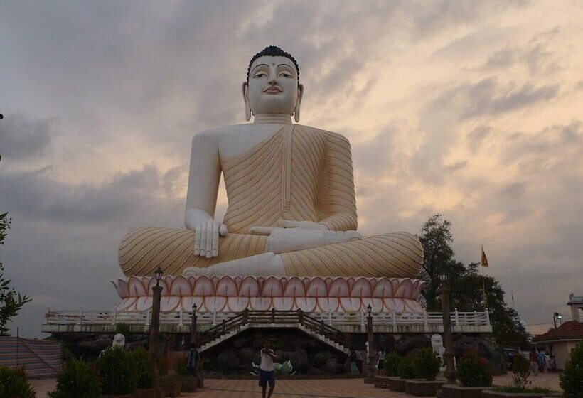 פנסיון Moragalla Beach Home Guesthouse