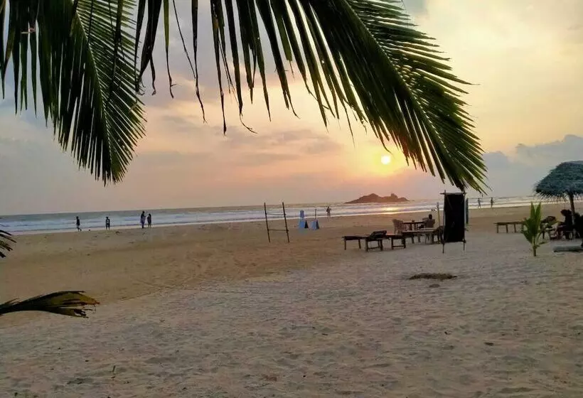 ペンション Moragalla Beach Home Guesthouse