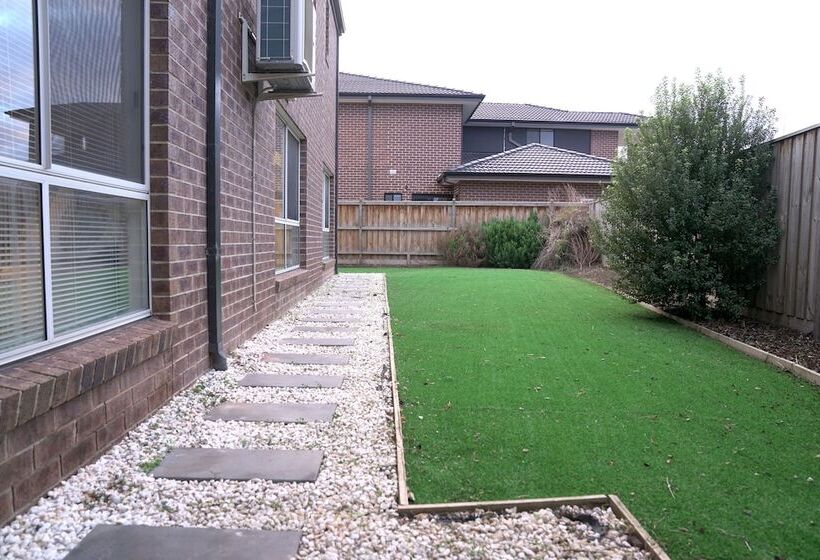 פנסיון Newly Modern Home For Big Group Near Sc