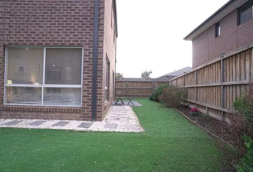 Majatalo Newly Modern Home For Big Group Near Sc