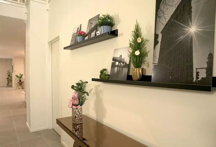 Majatalo Newly Modern Home For Big Group Near Sc