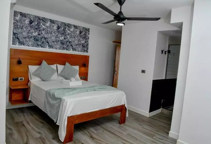 پانسیون Honky Tonk Punta Cana